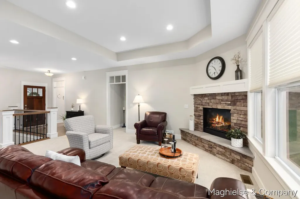 8374 Rose Ridge Drive Cannon Township MI 49341