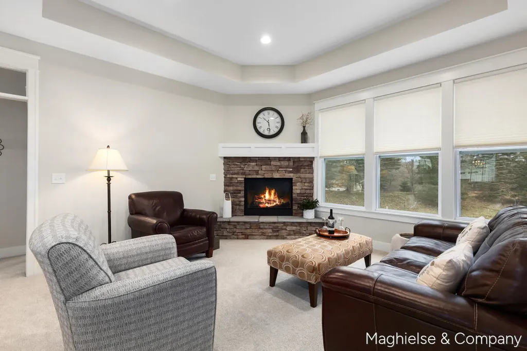8374 Rose Ridge Drive Cannon Township MI 49341