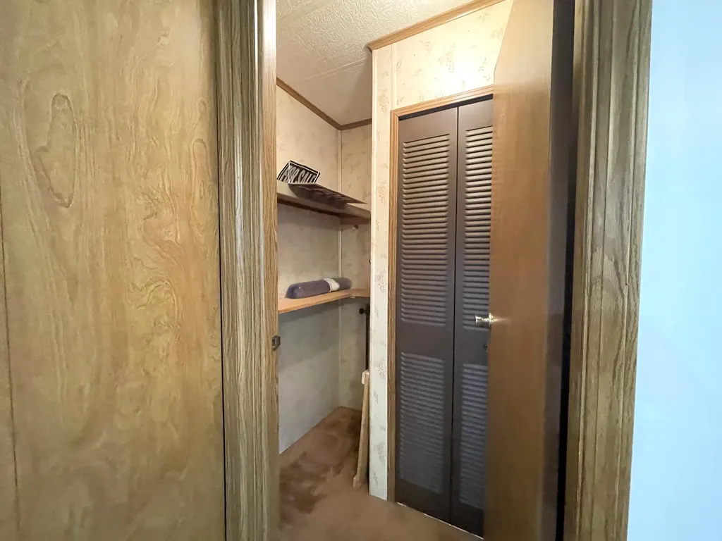 855 W Jefferson Street Grand Ledge City MI 48837