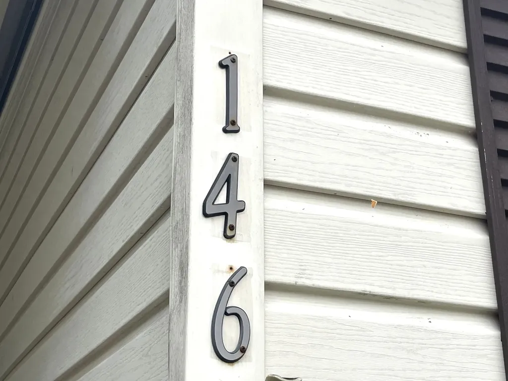 855 W Jefferson Street Grand Ledge City MI 48837
