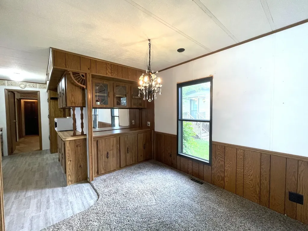 855 W Jefferson Street Grand Ledge City MI 48837