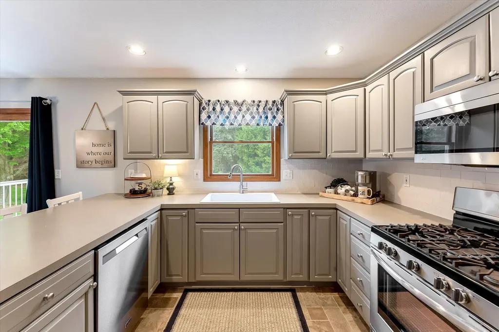 9447 Prairie Ridge Court Blendon Township MI 49464
