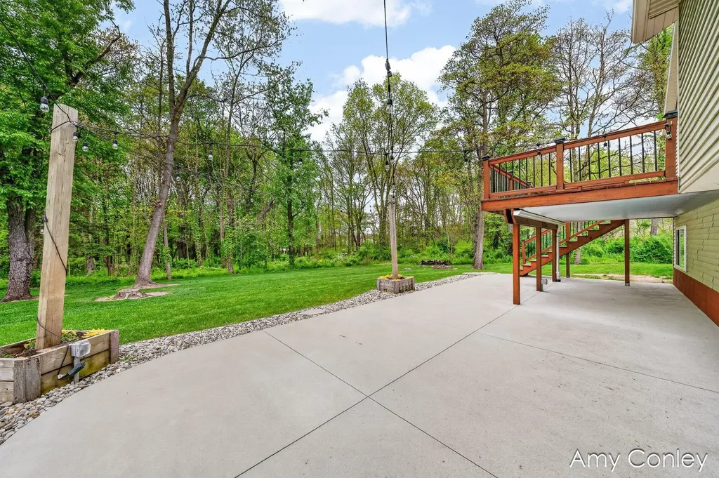 1214 Delaney Drive Martin Township MI 49070