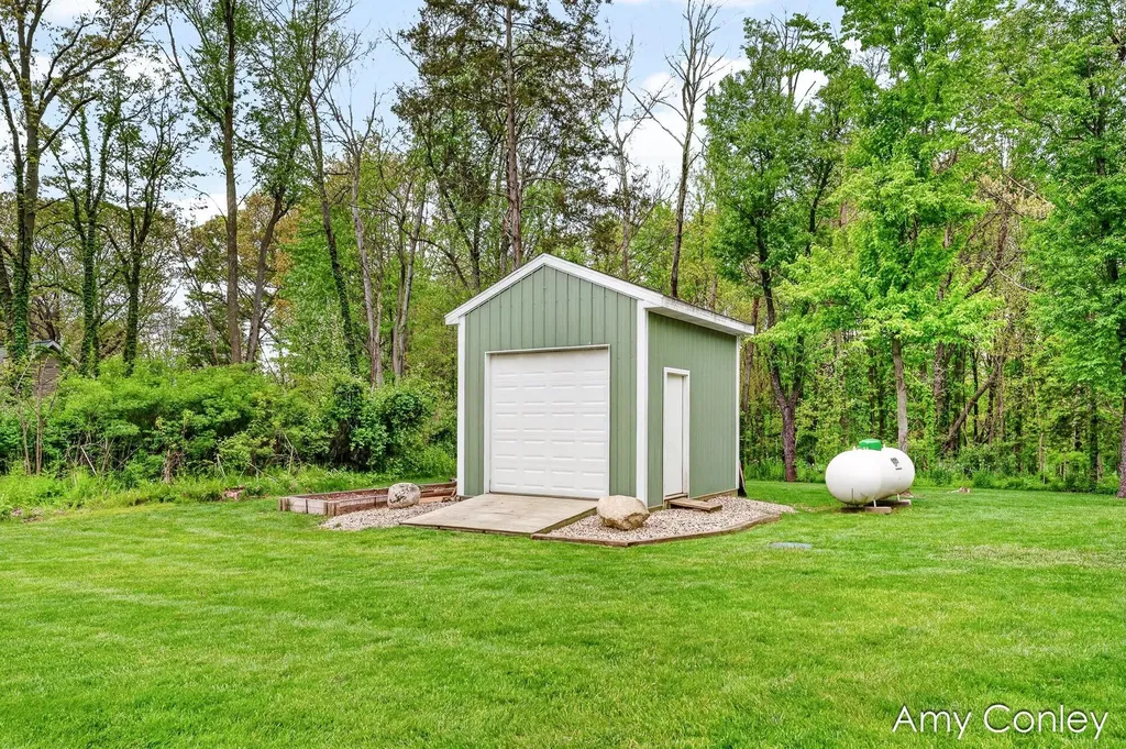1214 Delaney Drive Martin Township MI 49070