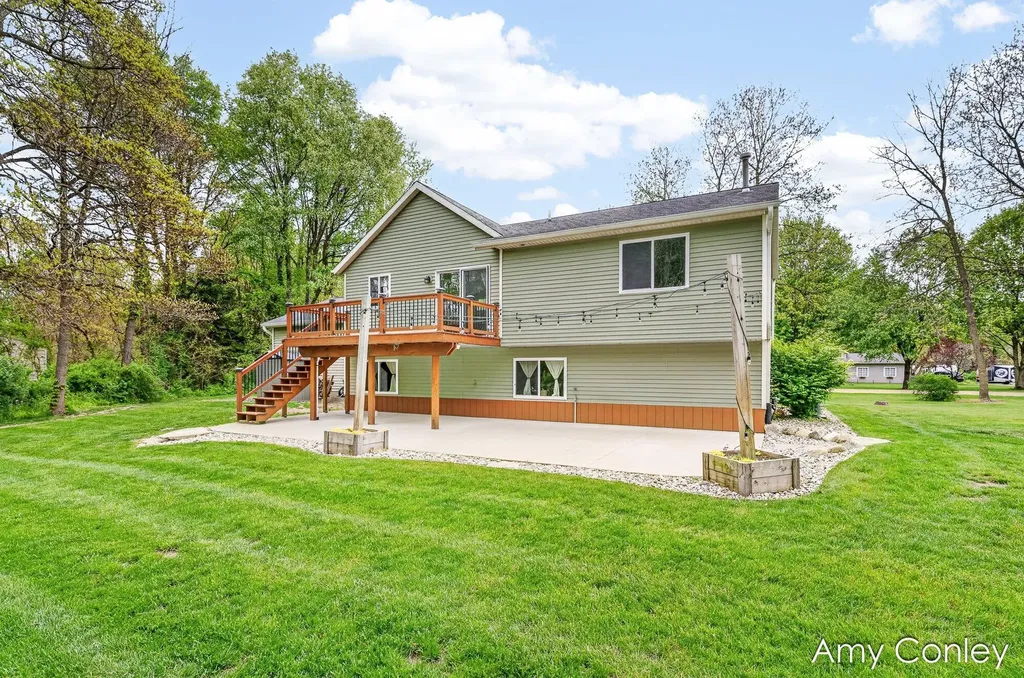 1214 Delaney Drive Martin Township MI 49070