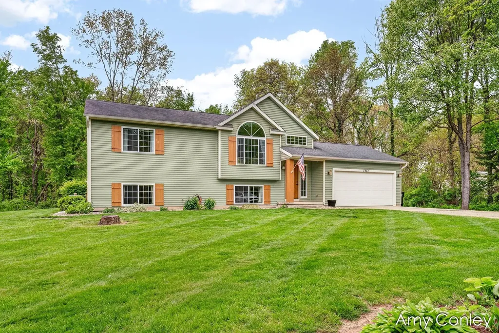 1214 Delaney Drive Martin Township MI 49070