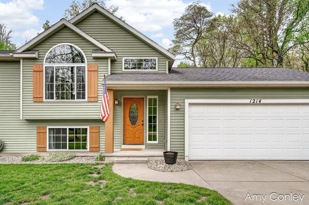 1214 Delaney Drive Martin Township MI 49070