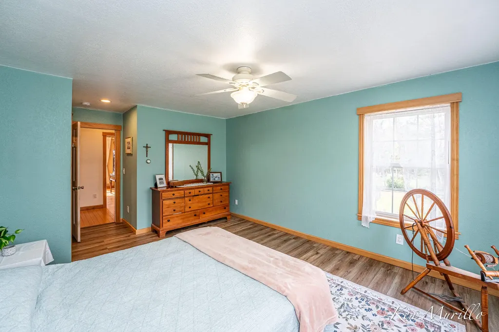 1519 N Roscommon Road Markey Township MI 48653