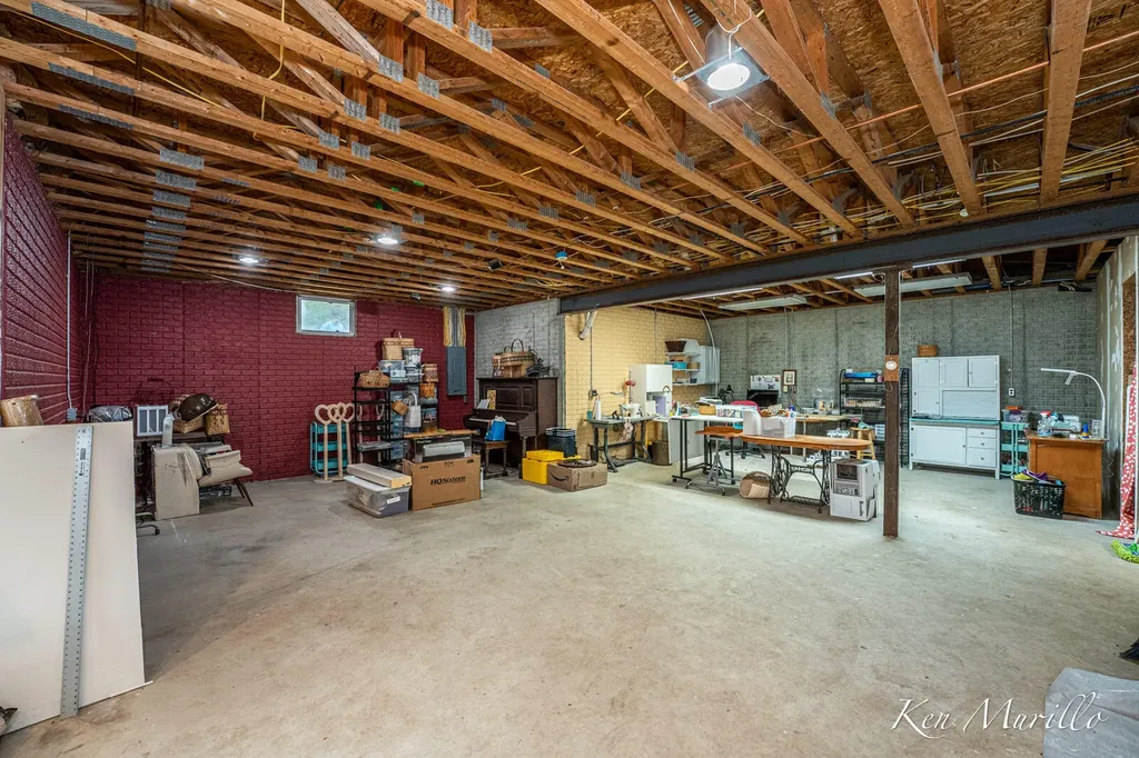 1519 N Roscommon Road Markey Township MI 48653