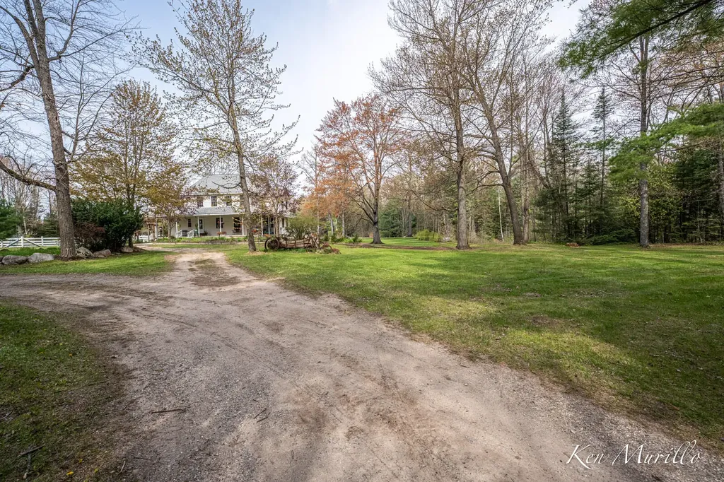 1519 N Roscommon Road Markey Township MI 48653
