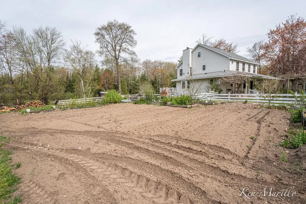 1519 N Roscommon Road Markey Township MI 48653
