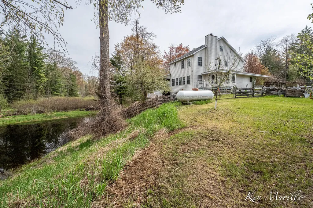 1519 N Roscommon Road Markey Township MI 48653