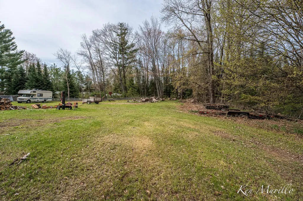1519 N Roscommon Road Markey Township MI 48653