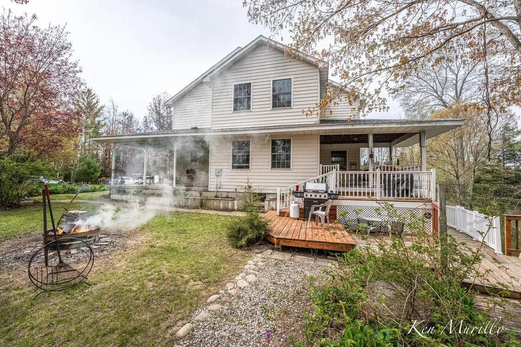 1519 N Roscommon Road Markey Township MI 48653