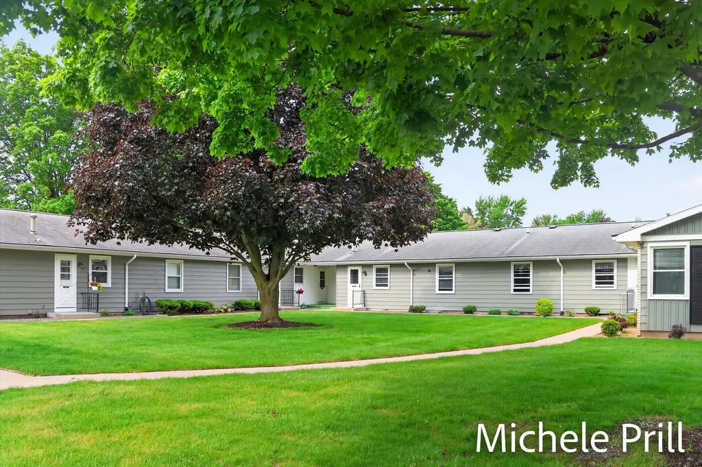 5160 Southglow Court SE Kentwood City MI 49508