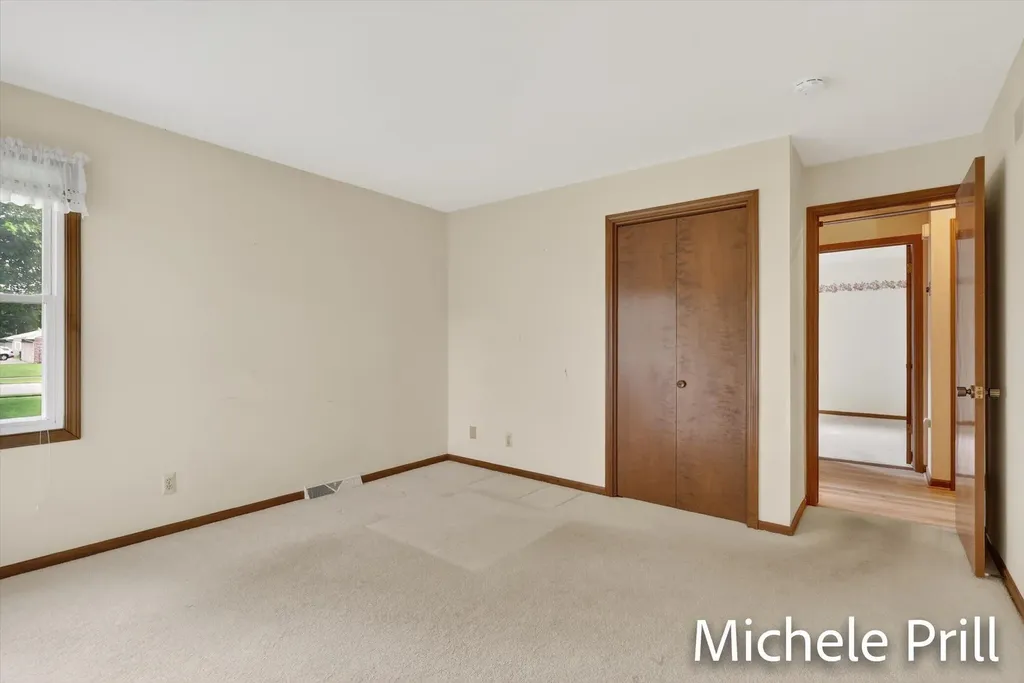 5160 Southglow Court SE Kentwood City MI 49508