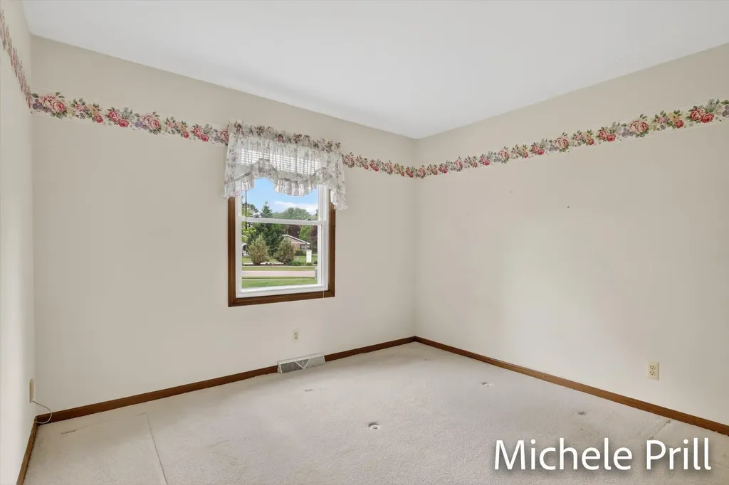 5160 Southglow Court SE Kentwood City MI 49508