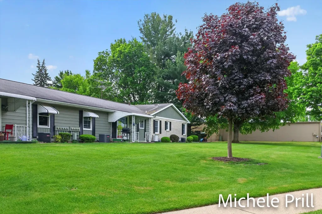5160 Southglow Court SE Kentwood City MI 49508