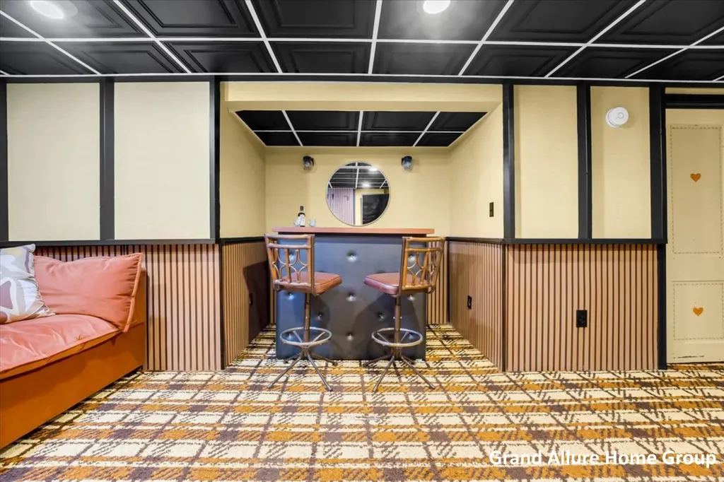 446 Knapp Street NE Grand Rapids City MI 49505