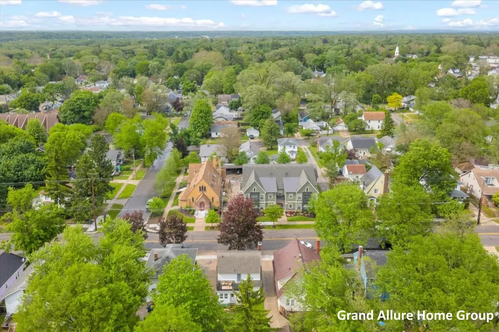 446 Knapp Street NE Grand Rapids City MI 49505