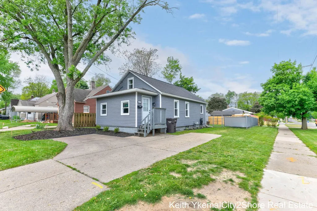 2603 Noel Avenue SW Wyoming City MI 49509