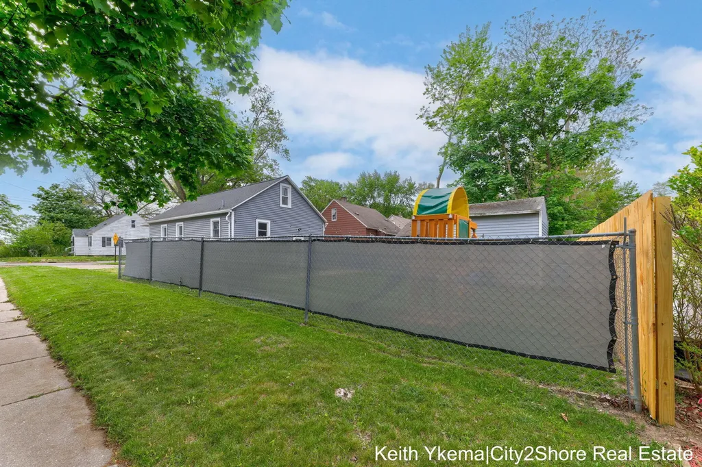 2603 Noel Avenue SW Wyoming City MI 49509