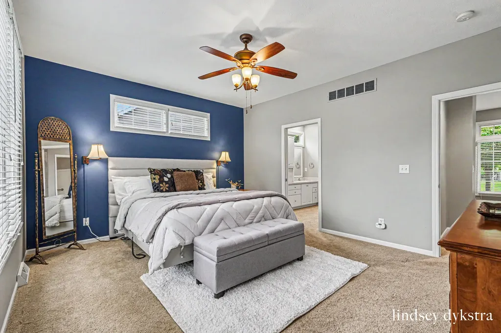 2320 Red Oak Court NW Grand Rapids City MI 49504