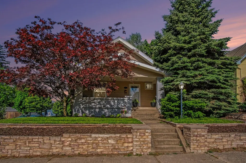 101 Arthur Avenue NE Grand Rapids City MI 49503