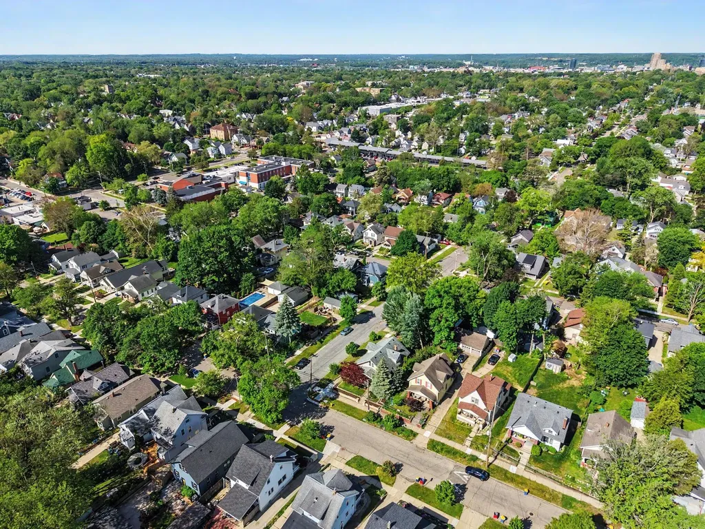 101 Arthur Avenue NE Grand Rapids City MI 49503