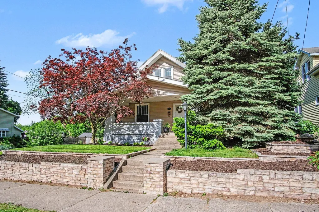 101 Arthur Avenue NE Grand Rapids City MI 49503