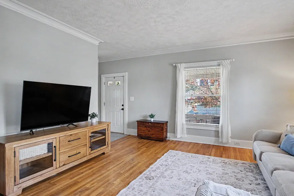 101 Arthur Avenue NE Grand Rapids City MI 49503