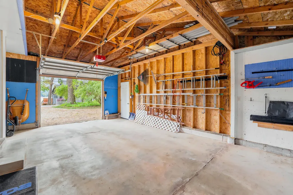 8759 Brower Lake Drive NE Courtland Township MI 49341