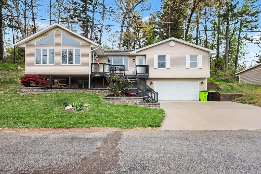 327 W Baldwin Lake Drive Greenville City MI 48838