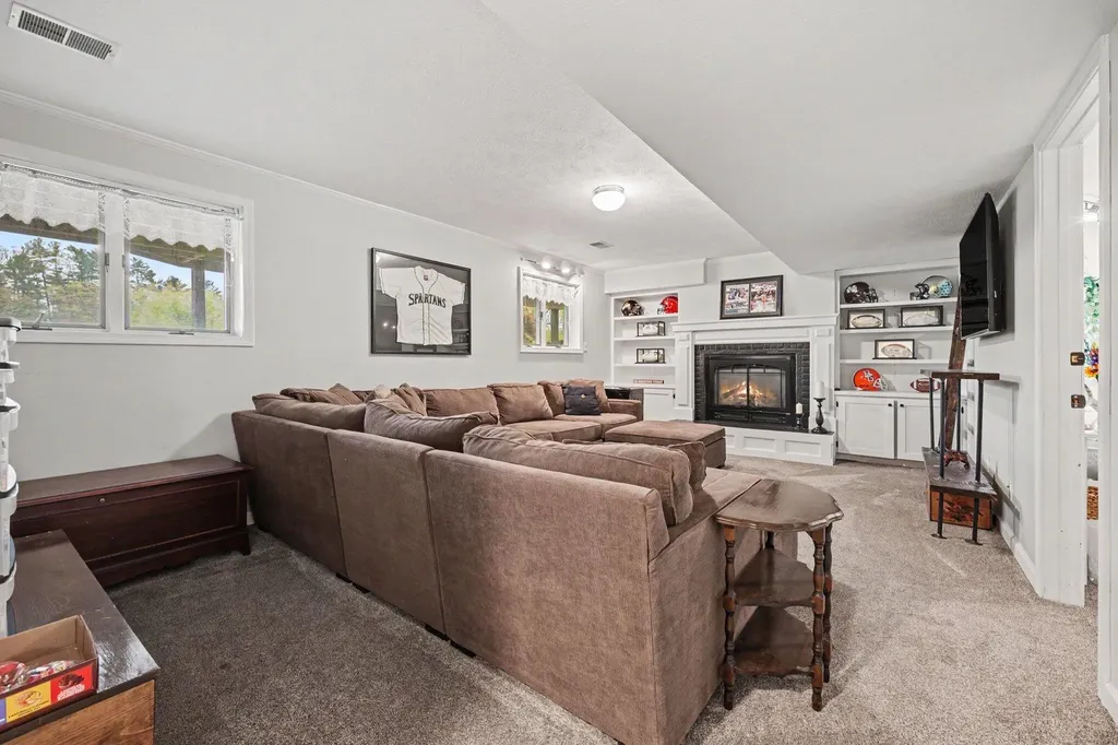 327 W Baldwin Lake Drive Greenville City MI 48838