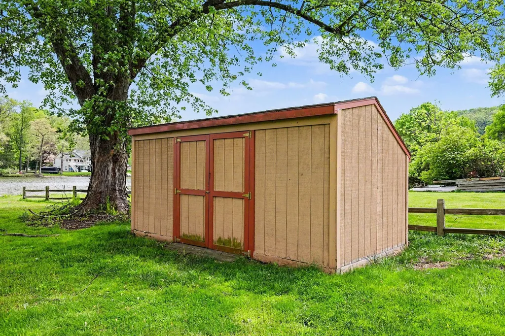 4896 Sequoia Drive SE Cascade Charter Township MI 49512