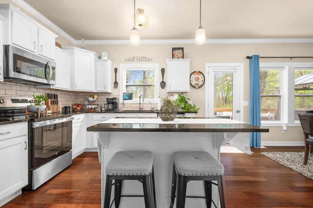 9384 Trafalgar Drive SE Caledonia Township MI 49302