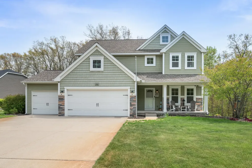 9384 Trafalgar Drive SE Caledonia Township MI 49302