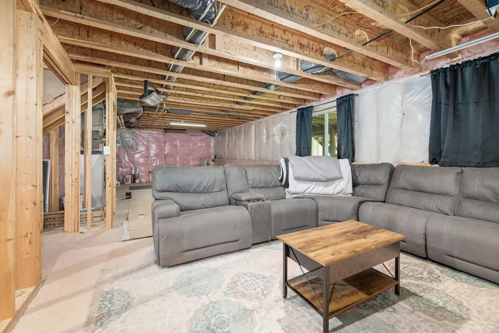 9384 Trafalgar Drive SE Caledonia Township MI 49302