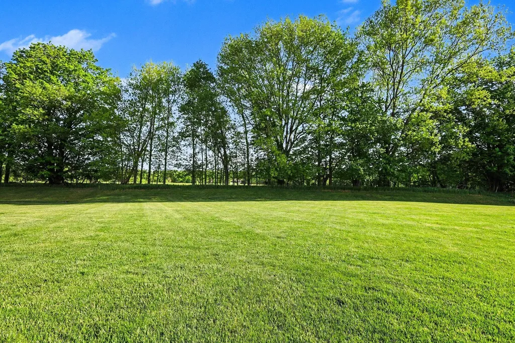 3281 Amtrak Drive SW Byron Township MI 49315