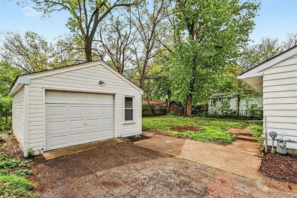 321 Snow Avenue Bedford Charter Township MI 49037
