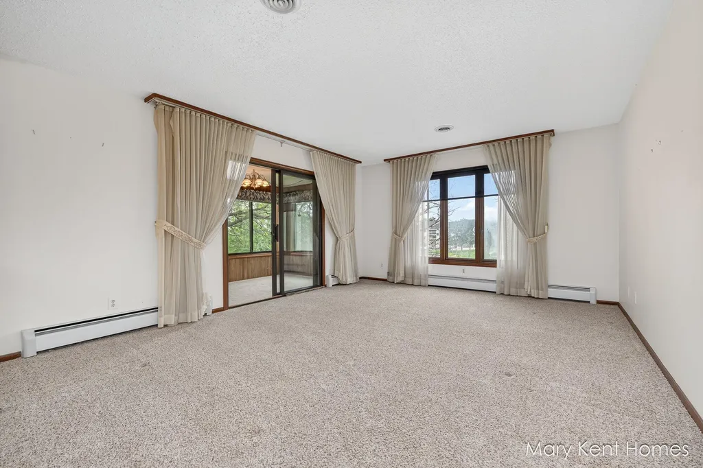 4248 Walnut Hills Lane SE Kentwood City MI 49512