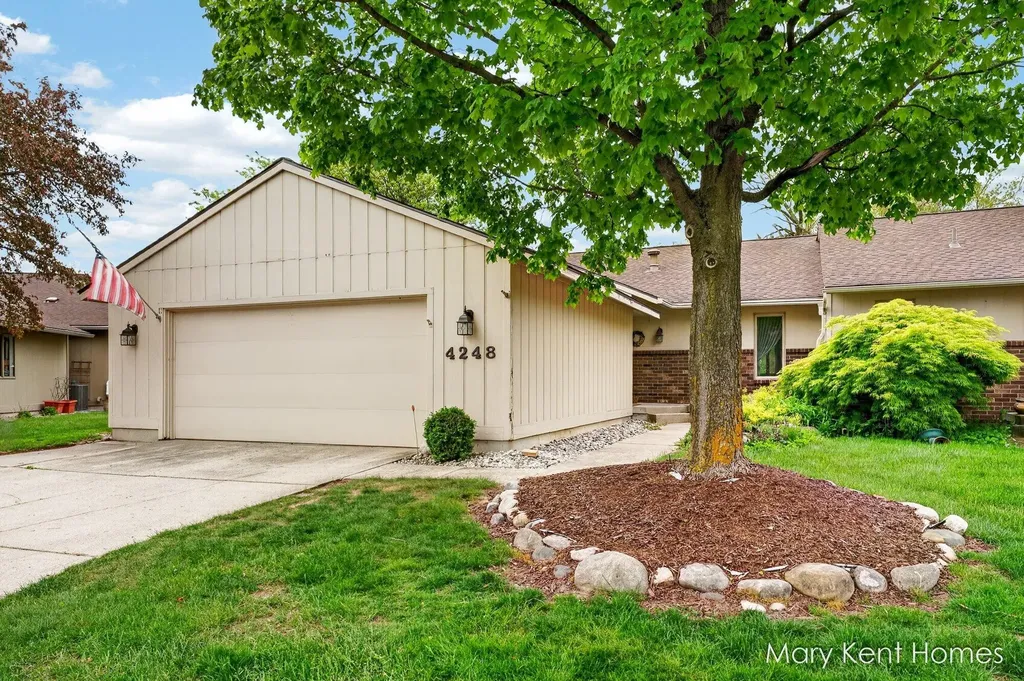 4248 Walnut Hills Lane SE Kentwood City MI 49512