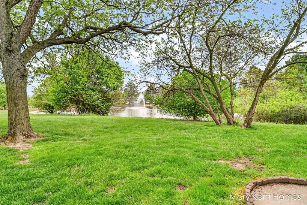 4248 Walnut Hills Lane SE Kentwood City MI 49512