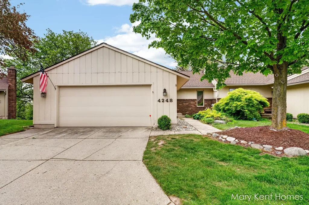 4248 Walnut Hills Lane SE Kentwood City MI 49512
