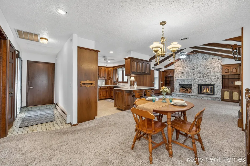 4248 Walnut Hills Lane SE Kentwood City MI 49512