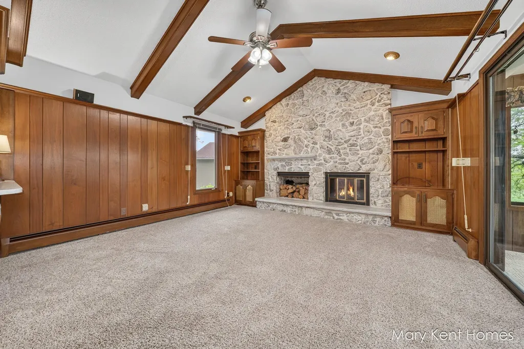 4248 Walnut Hills Lane SE Kentwood City MI 49512