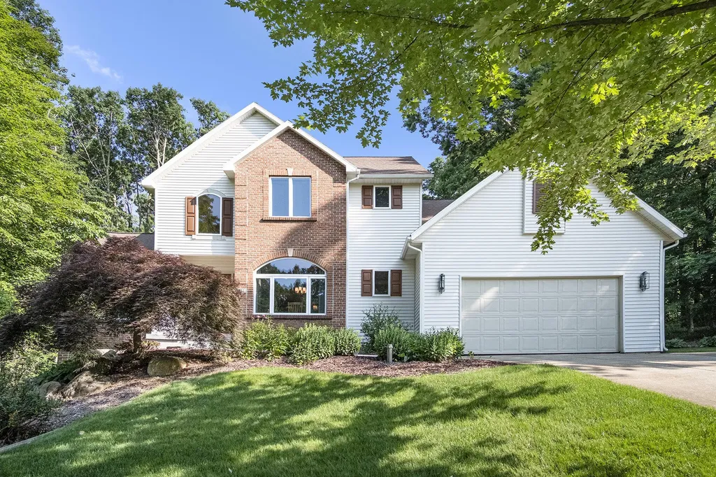 7751 Austinridge Drive SE Caledonia Township MI 49316