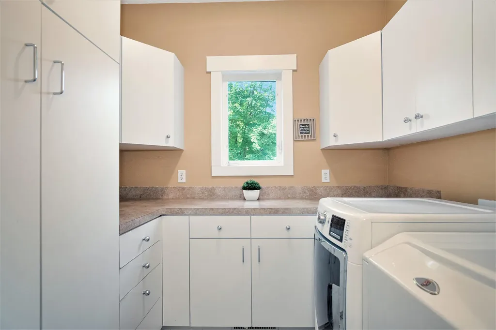 7751 Austinridge Drive SE Caledonia Township MI 49316