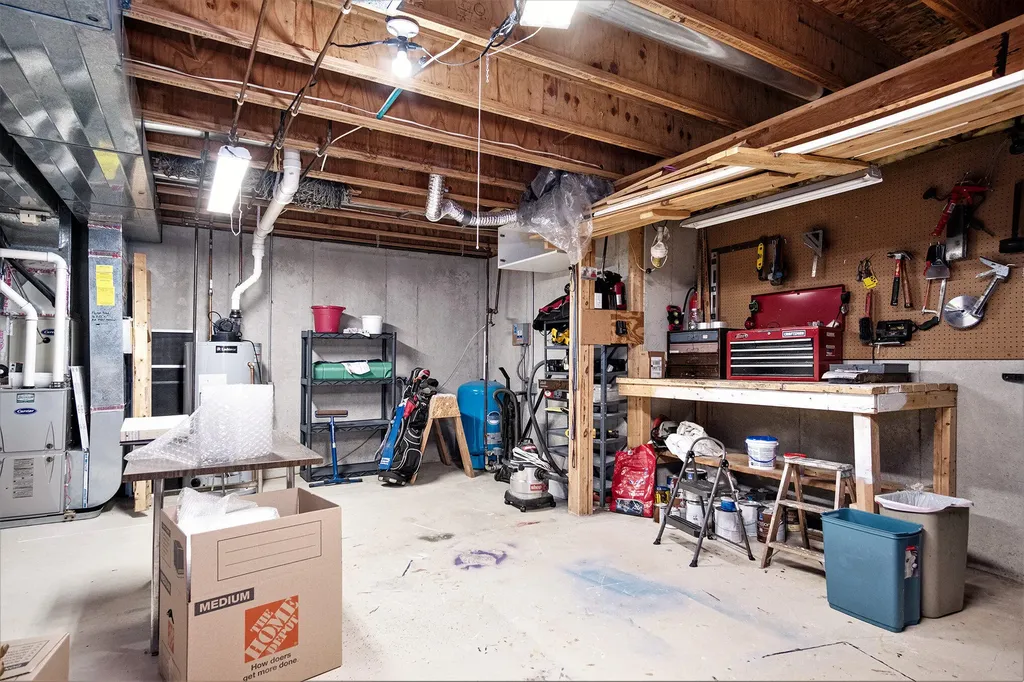 7751 Austinridge Drive SE Caledonia Township MI 49316