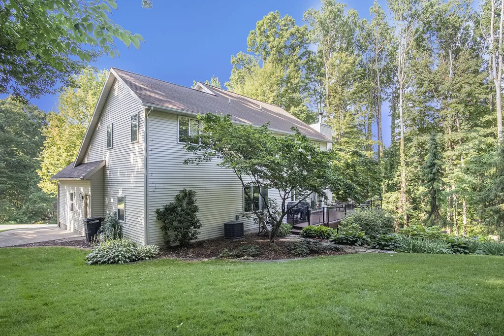 7751 Austinridge Drive SE Caledonia Township MI 49316